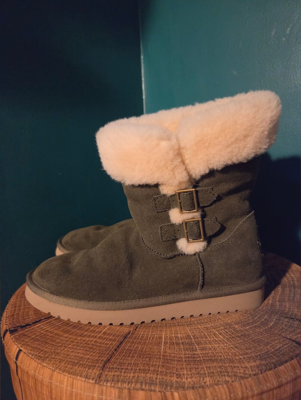 Koolaburra By UGG Size 8 Olive Green Sulana Short Boot